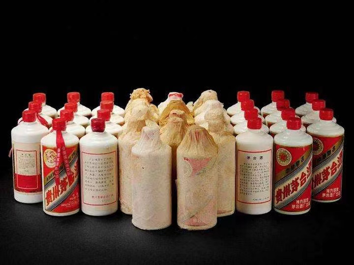 峨山日照岚山回收酒价格哪里回收(附近上门回收茅台酒）?